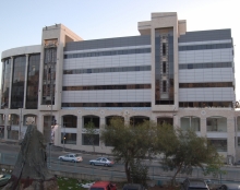 מרכז מסחרי טאהא עראביה